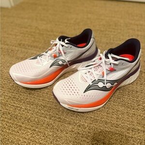 Saucony Mens White, Orange & Purple Running Sneakers Size 11 new without box